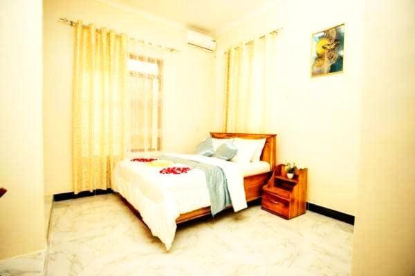 Safi House Bed and Breakfast Boma la Ngombe Buitenkant foto