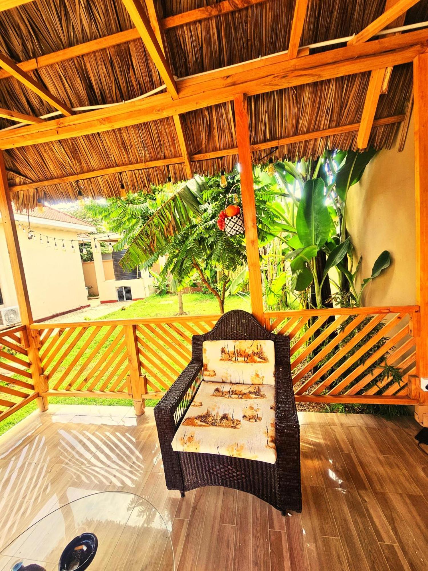 Safi House Bed and Breakfast Boma la Ngombe Buitenkant foto