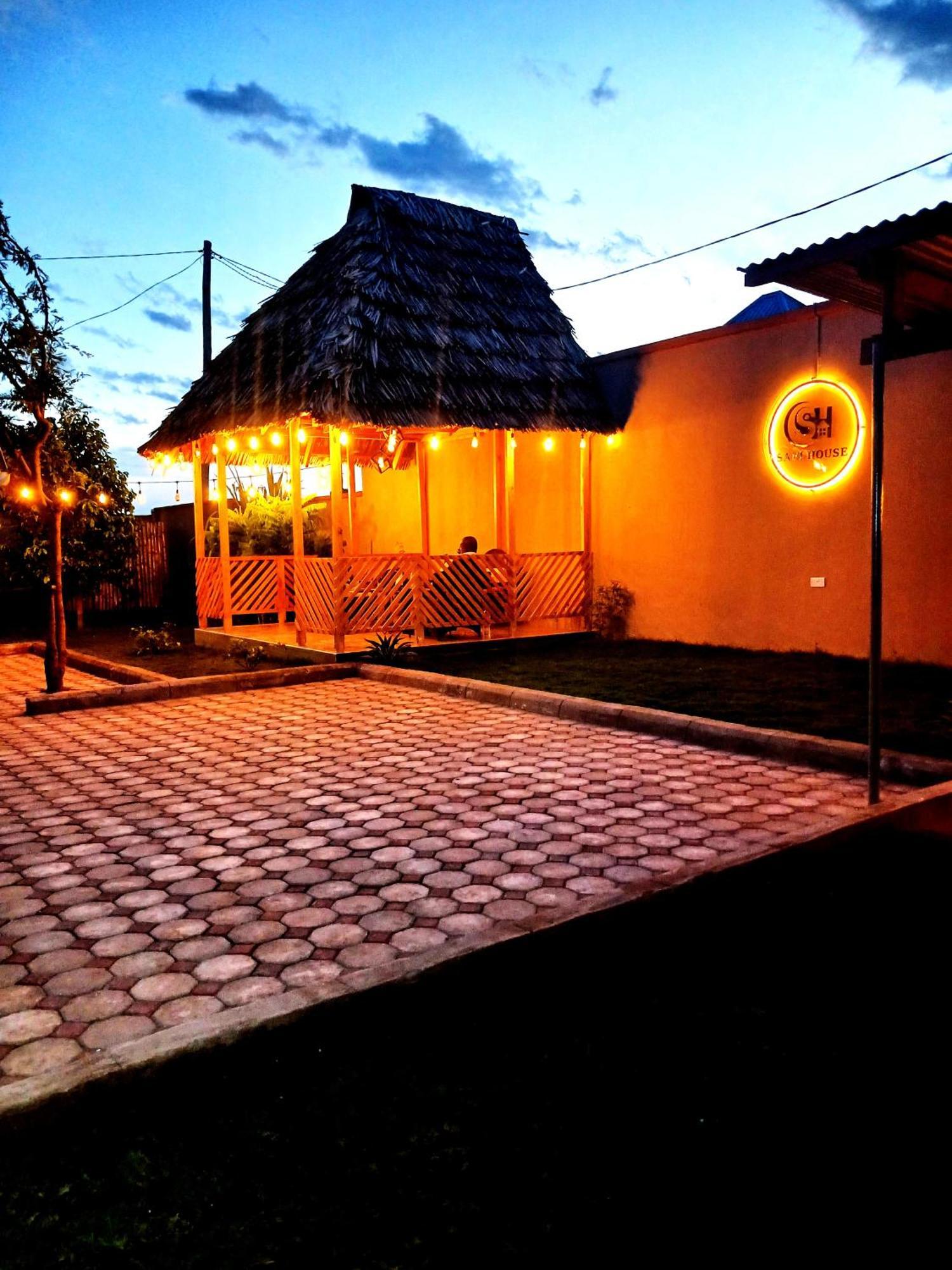 Safi House Bed and Breakfast Boma la Ngombe Buitenkant foto